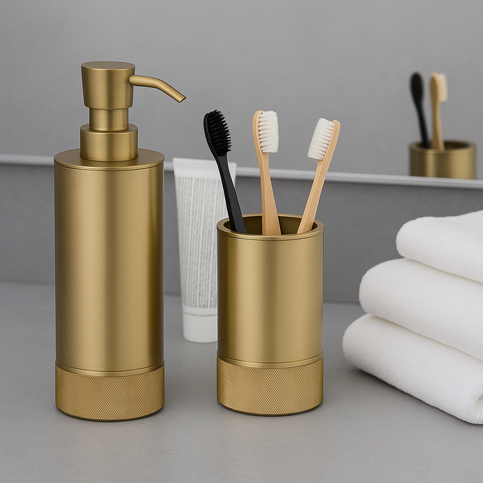 Стакан и диспенсер для жидкого мыла круглый матовый золотой комплект